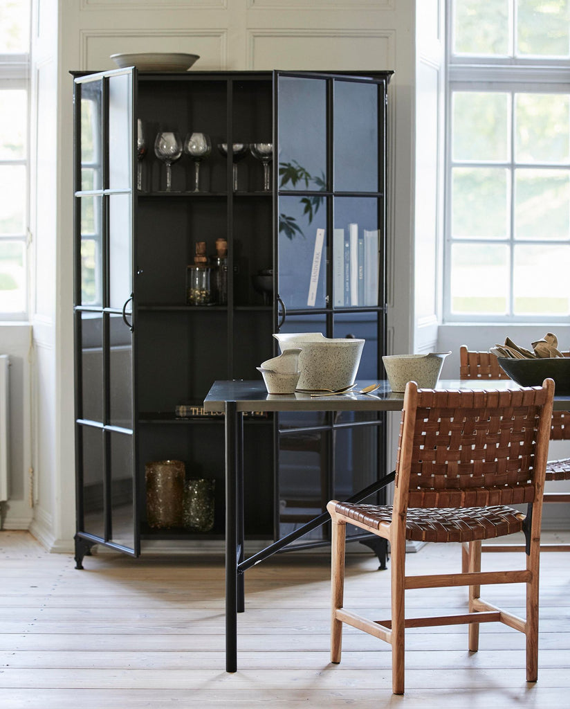 DOWNTOWN cabinet, 2 doors, black